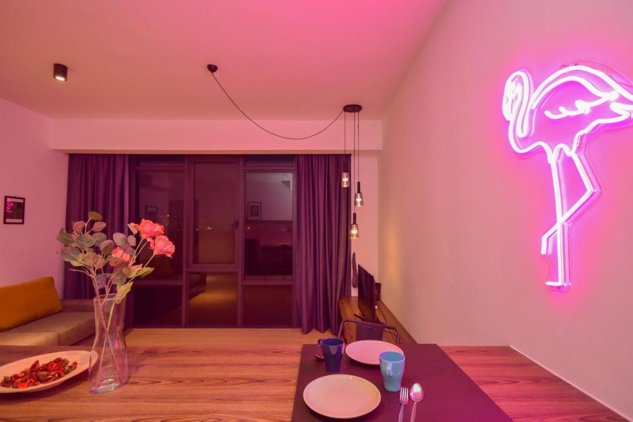 Cube 8Teens By Nest Home Johor Bahru Luaran gambar