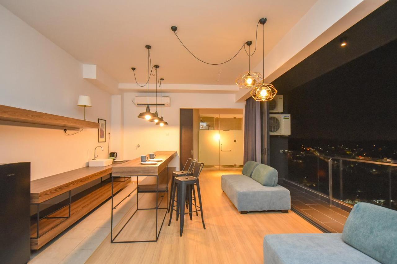 Cube 8Teens By Nest Home Johor Bahru Luaran gambar